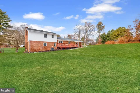 $639,900 | 8261 Hawkins Creamery Road, Gaithersburg, MD 20882