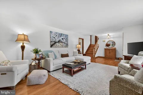 $639,900 | 8261 Hawkins Creamery Road, Gaithersburg, MD 20882