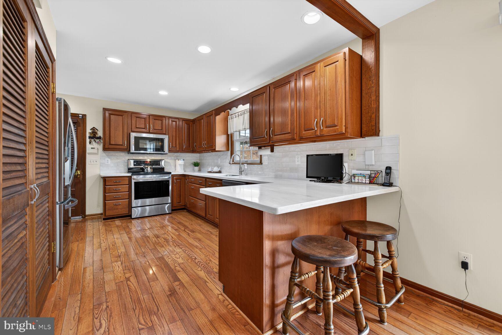 8261 Hawkins Creamery Road Gaithersburg, MD 20882 - Photo 6 of 30