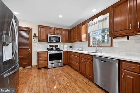 $639,900 | 8261 Hawkins Creamery Road, Gaithersburg, MD 20882