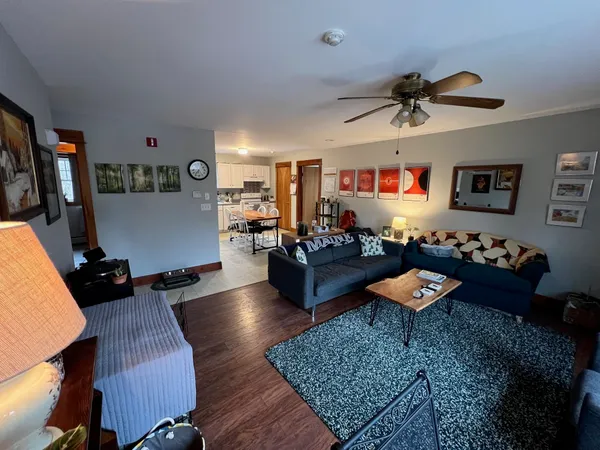 $1,900 | 3 B Gordon Court, York, ME 03909