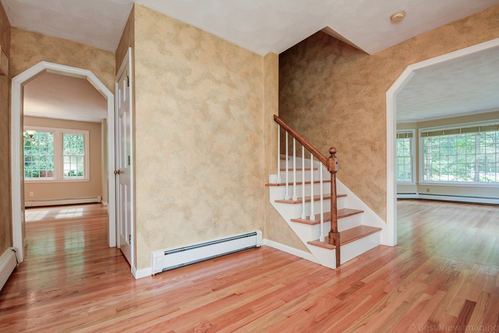 22 Wayside Road Westborough, MA 01581 - Photo 3 of 30 Gallery Image 3