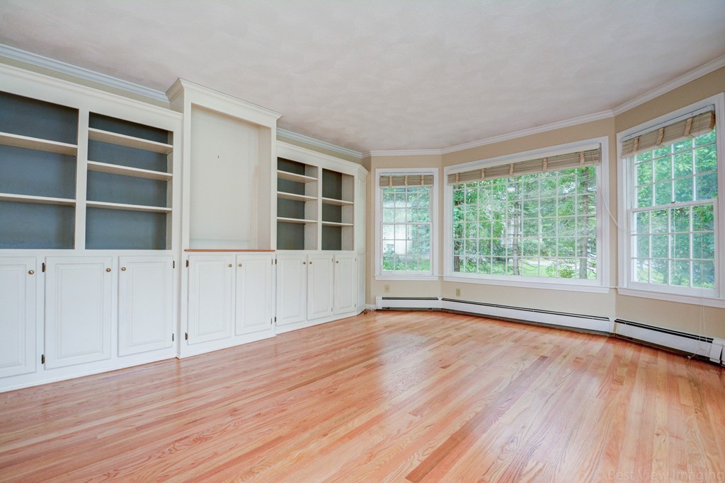 22 Wayside Road Westborough, MA 01581 - Photo 5 of 30 Gallery Image 5