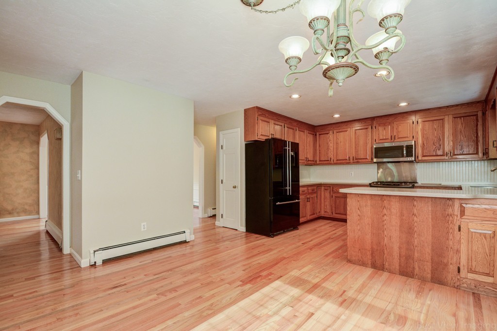 22 Wayside Road Westborough, MA 01581 - Photo 8 of 30 Gallery Image 8