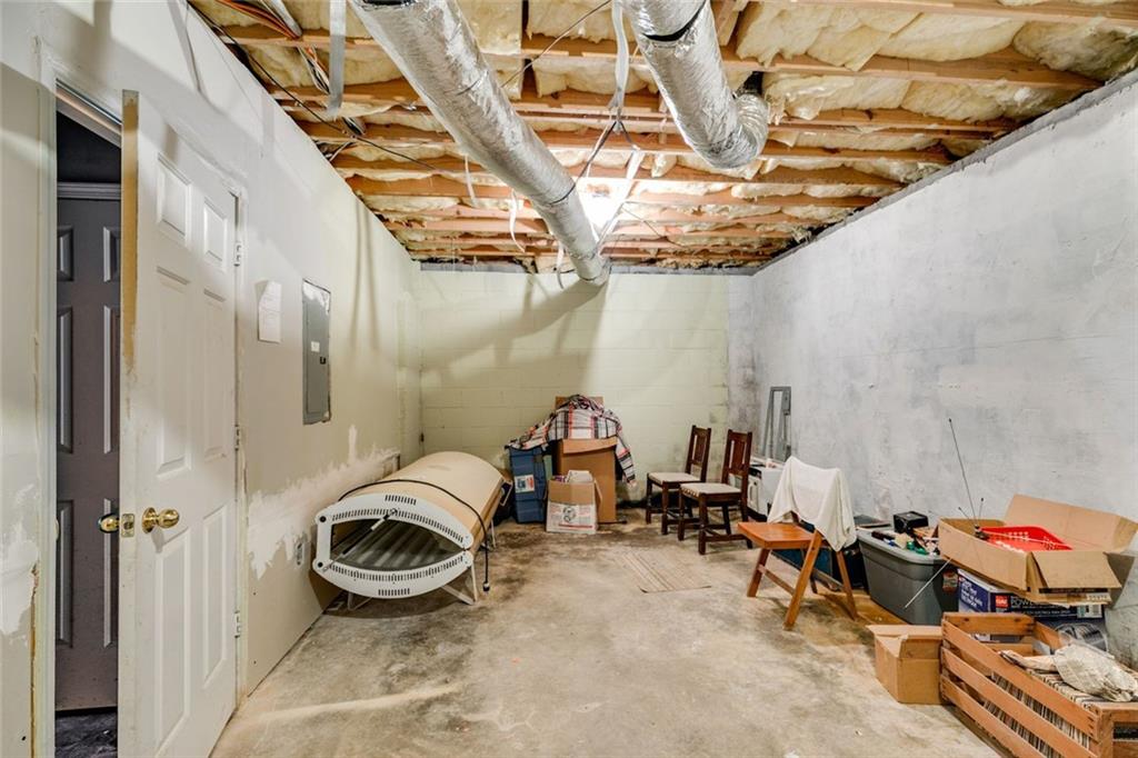 80 Jacob Trail Rockmart, GA 30153 - Photo 19 of 24 a view of a room with gym equipment
