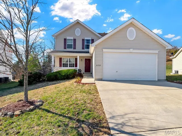 $325,000 | 6727 Eagles View Drive, Pacific, MO 63069