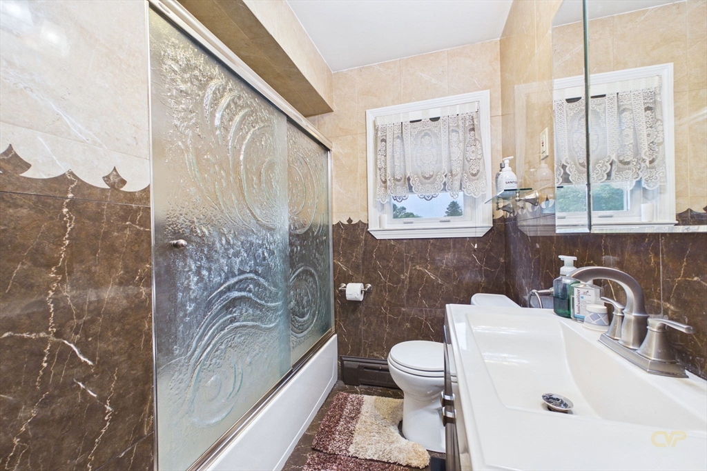 26 Pershing Avenue Acushnet, MA 02743 - Photo 19 of 39