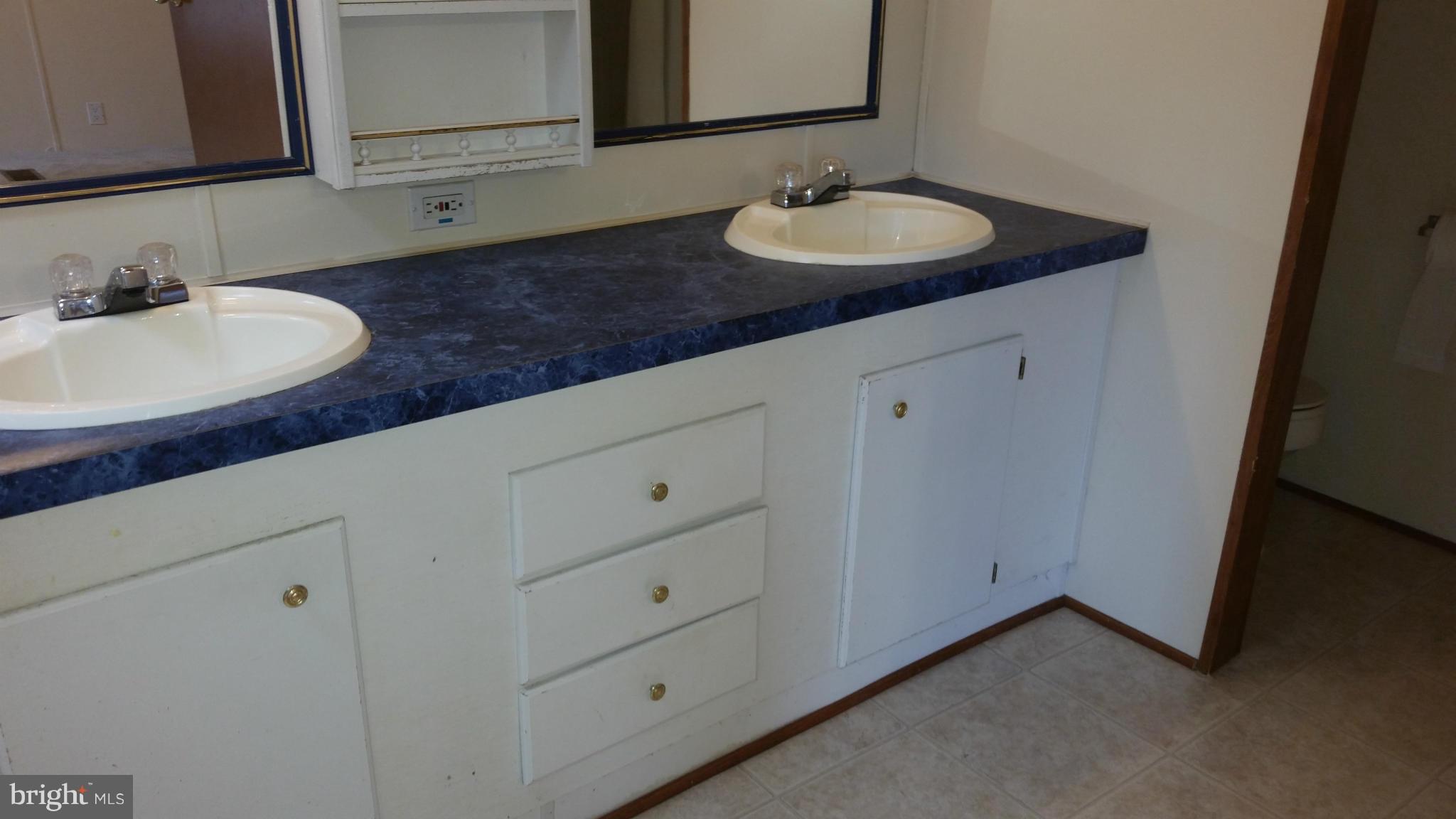 7810 Clark Road, Unit D18 Jessup, MD 20794 - Photo 16 of 30 Bath (Master)