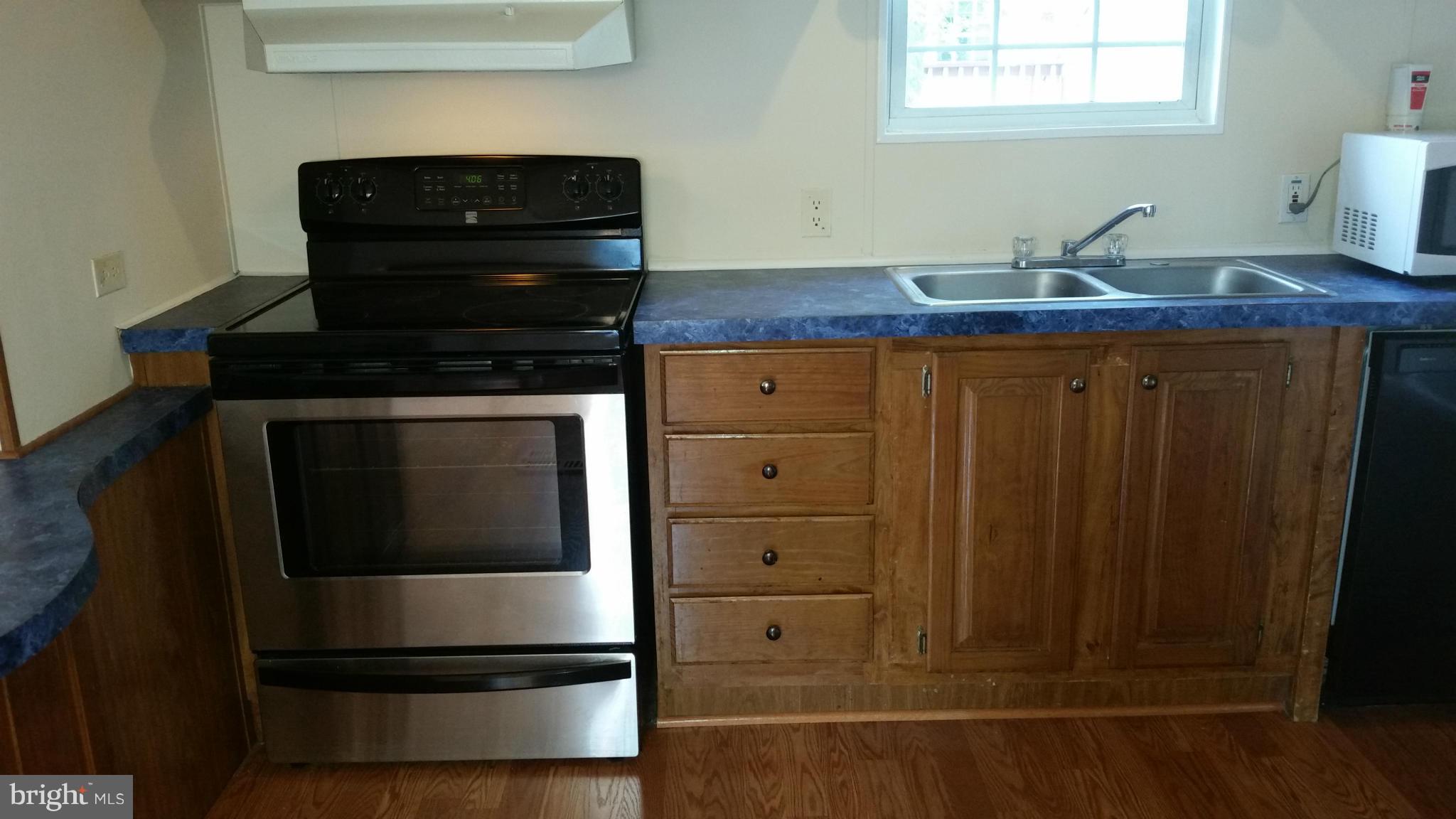 7810 Clark Road, Unit D18 Jessup, MD 20794 - Photo 9 of 30 Kitchen