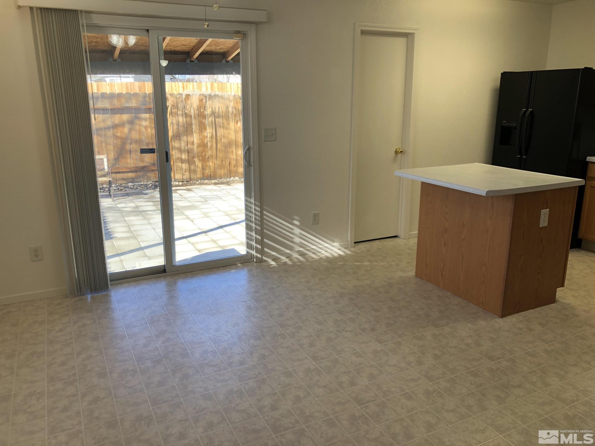 9627 Autumn Leaf Way Reno, NV 89506 - Photo 10 of 33 Photo 10