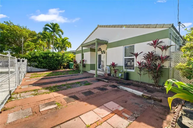 $1,220,000 | 1428 Southwest 20th Street, Miami, FL 33145