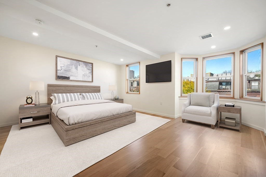 50 Rutland Square, Unit PH5 Boston, MA 02118 - Photo 21 of 33 Gallery Image 21