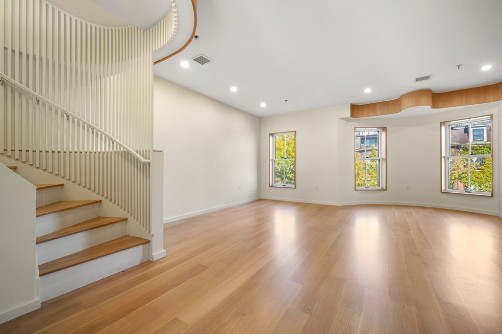 50 Rutland Square, Unit PH5 Boston, MA 02118 - Photo 4 of 33 Gallery Image 4