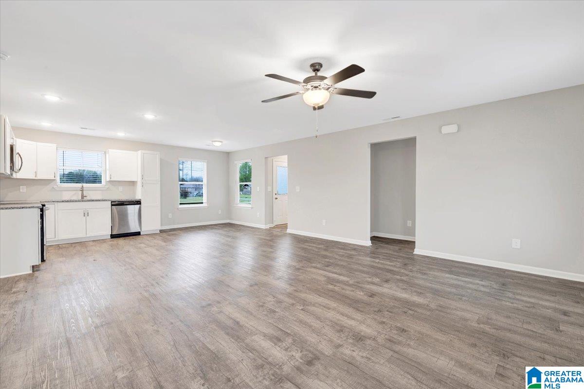205 2nd Place Pleasant Grove, AL 35127 - Photo 5 of 42