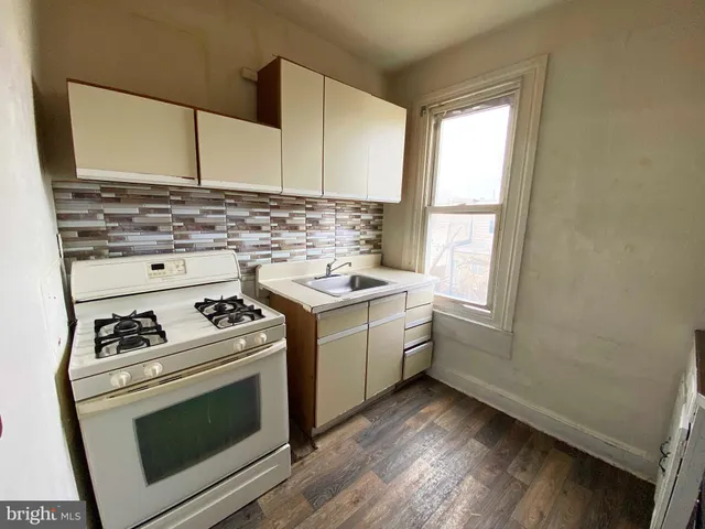 $750 | 3454 North Water Street, Philadelphia, PA 19134