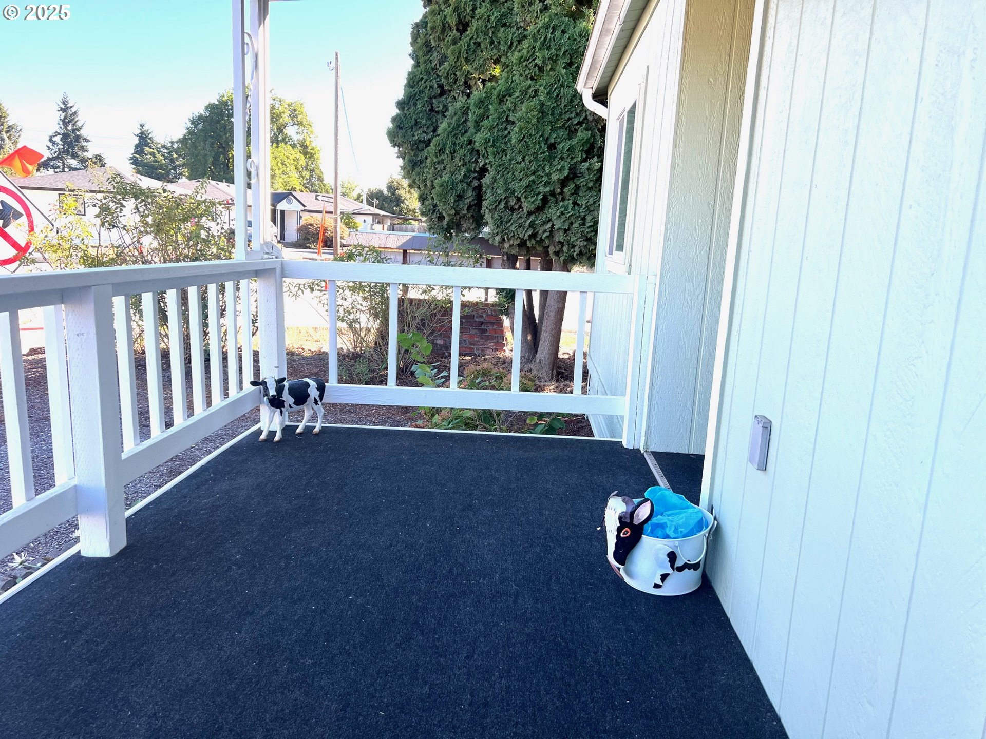 2150 Laura Street, Unit 119 Springfield, OR 97477 - Photo 4 of 19 Porch