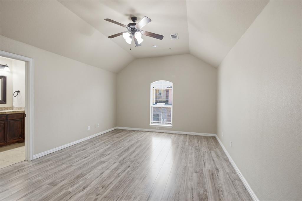 237 Corinna Court Hurst, TX 76053 - Photo 19 of 32
