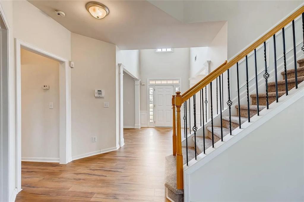 520 Midhurst Place Suwanee, GA 30024 - Photo 9 of 28