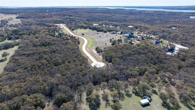 $199,900 | 3 Shady Oak Ln Valley View, Valley View, TX 76272