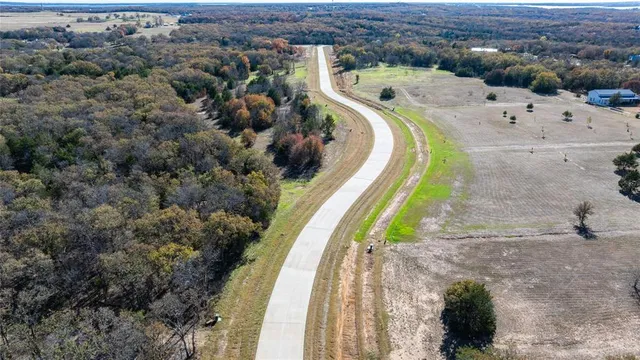 $199,900 | 3 Shady Oak Ln Valley View, Valley View, TX 76272