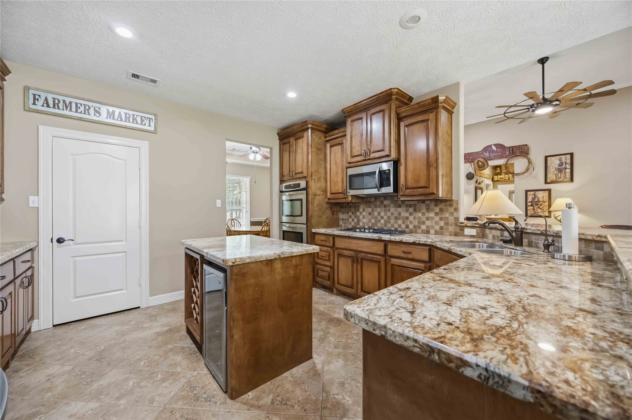 21015 Angus Drive Cleveland, TX 77328 - Photo 10 of 50 Gallery Image 10