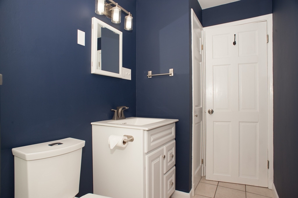 34 Ivernia Road Worcester, MA 01606 - Photo 13 of 31 Gallery Image 13