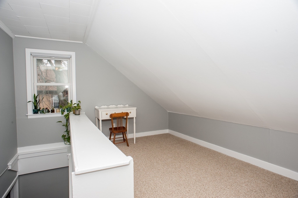 34 Ivernia Road Worcester, MA 01606 - Photo 18 of 31 Gallery Image 18