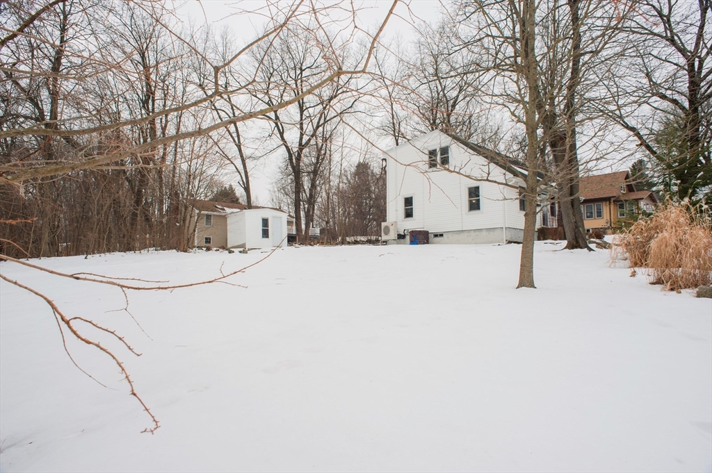 34 Ivernia Road Worcester, MA 01606 - Photo 2 of 31 Gallery Image 2
