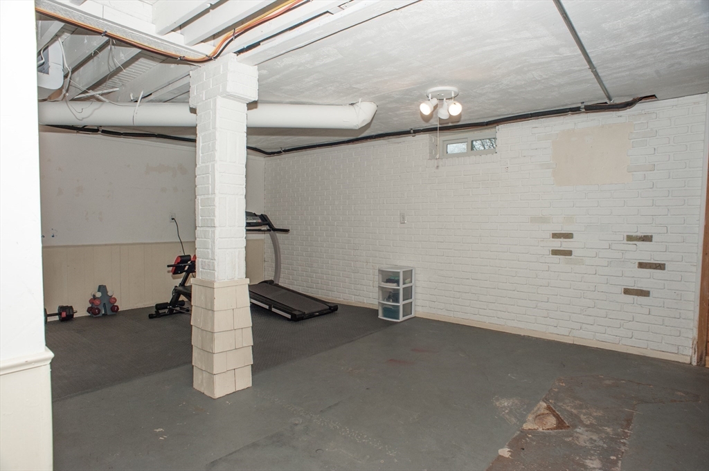 34 Ivernia Road Worcester, MA 01606 - Photo 26 of 31 Gallery Image 26