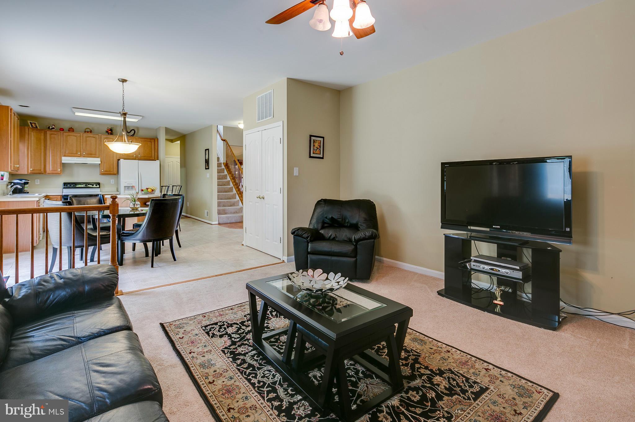 5905 Fairlee Road Elkridge, MD 21075 - Photo 14 of 30 Custom paint colors throughout