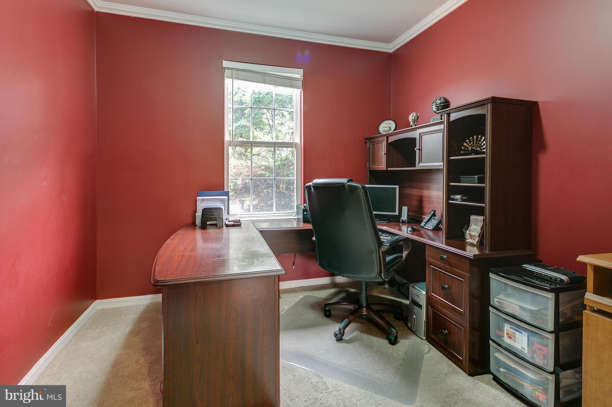 5905 Fairlee Road Elkridge, MD 21075 - Photo 16 of 30 1st floor office / study