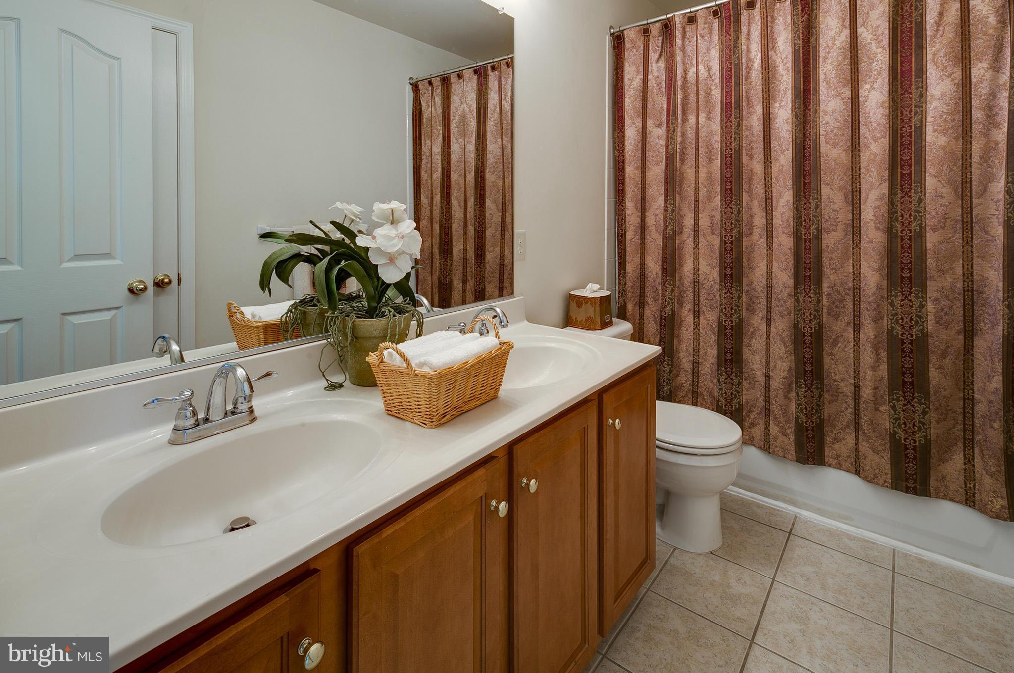 5905 Fairlee Road Elkridge, MD 21075 - Photo 26 of 30 2nd full bathroom