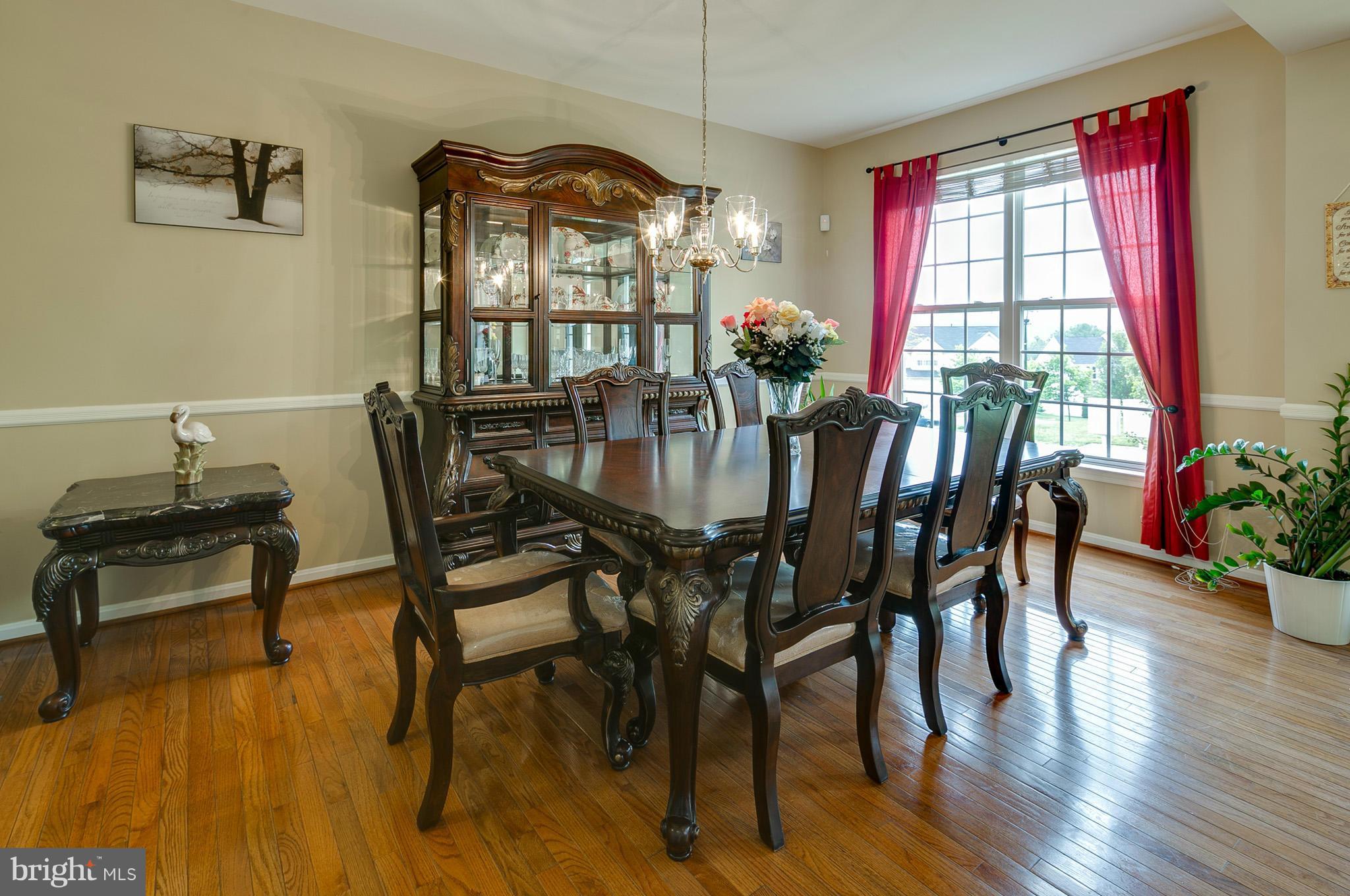5905 Fairlee Road Elkridge, MD 21075 - Photo 5 of 30 Dining room w/hardwoods
