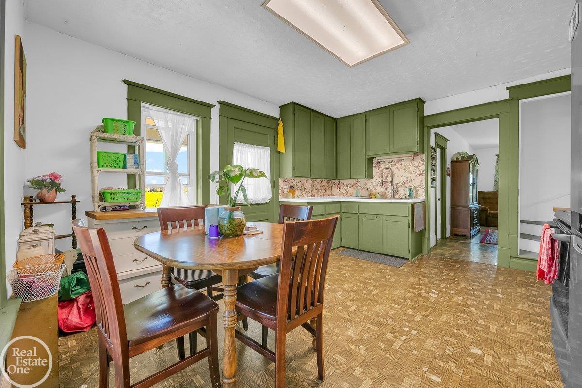 9268 Yale Road Avoca, MI 48006 - Photo 6 of 43