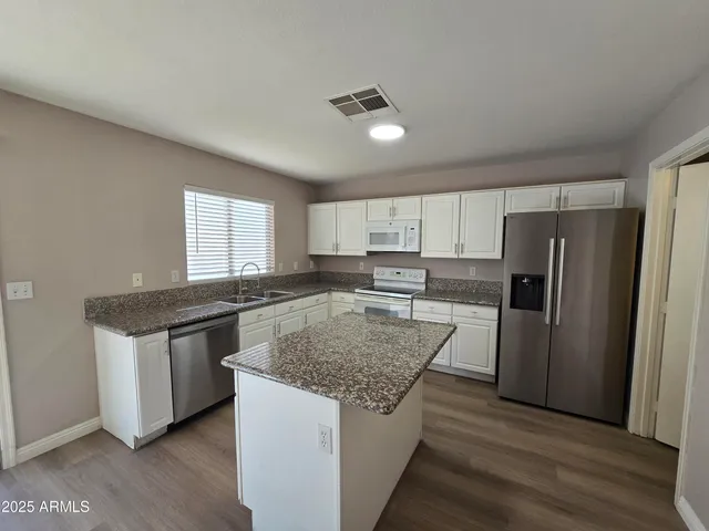 $1,945 | 1469 South Boulder Street, Unit D, Gilbert, AZ 85296