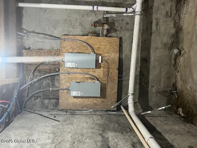 $145,000 | 38 Glen Avenue, Amsterdam, NY 12010