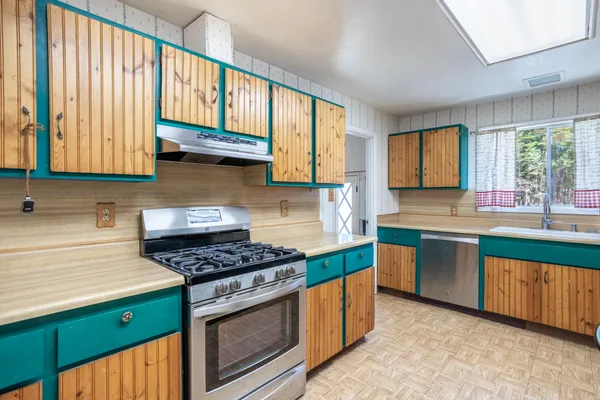 $249,900 | 33103 Highway 44, Shingletown, CA 96088