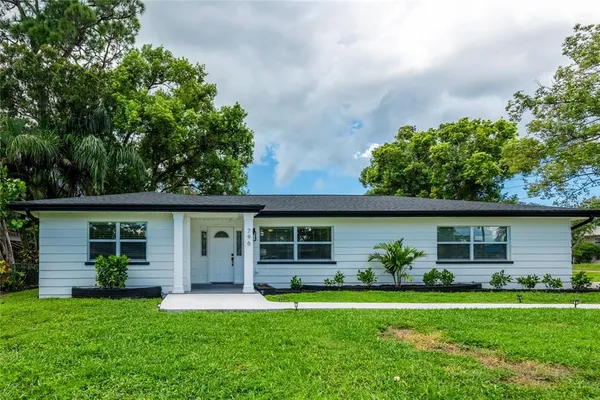 $549,000 | 796 Pinewood Drive, Dunedin, FL 34698