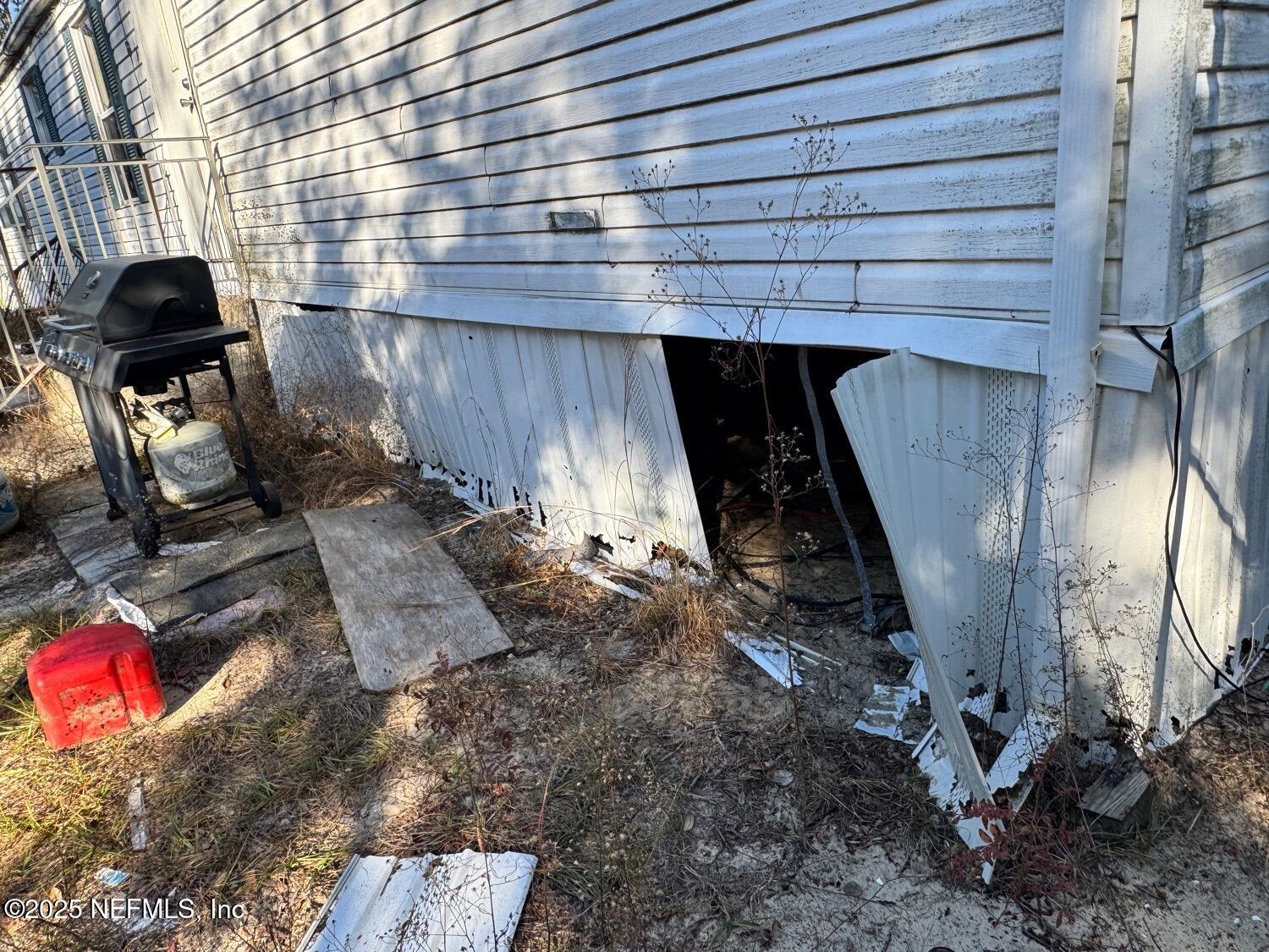 12491 Northeast 88th Lane Bronson, FL 32621 - Photo 174 of 183 a view of basement