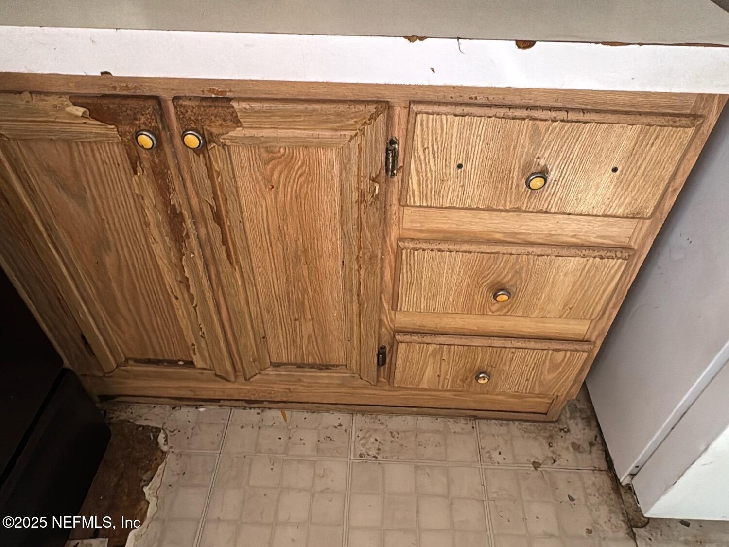 12491 Northeast 88th Lane Bronson, FL 32621 - Photo 23 of 183 a view of a utility room with dryer and washer