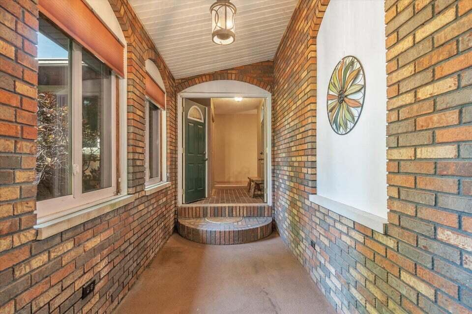 722 Clarendon Road Quincy, MI 49082 - Photo 15 of 57 4