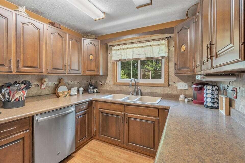 722 Clarendon Road Quincy, MI 49082 - Photo 30 of 57 19