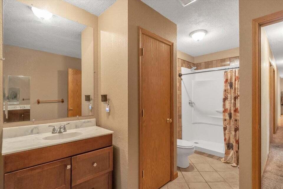 722 Clarendon Road Quincy, MI 49082 - Photo 39 of 57 28