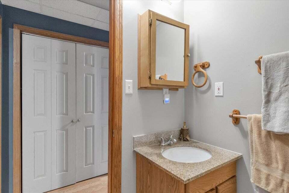722 Clarendon Road Quincy, MI 49082 - Photo 51 of 57 40