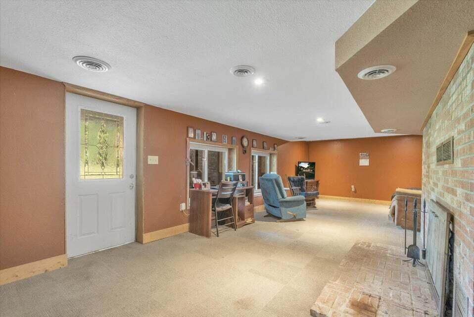 722 Clarendon Road Quincy, MI 49082 - Photo 54 of 57 43