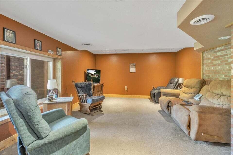 722 Clarendon Road Quincy, MI 49082 - Photo 57 of 57 46