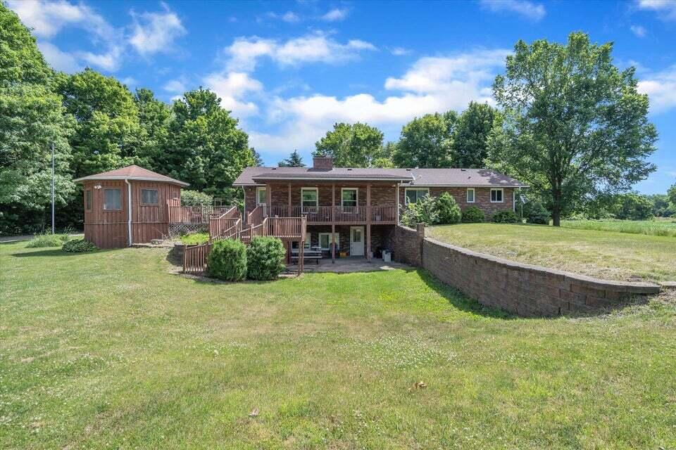 722 Clarendon Road Quincy, MI 49082 - Photo 10 of 57 54