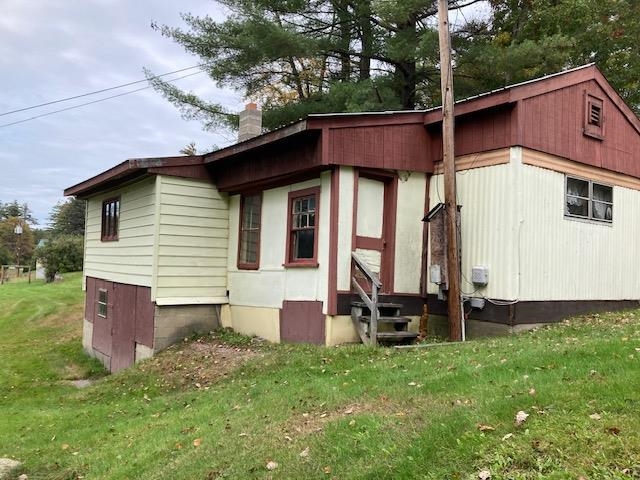 329 Richmond Road Winchester, NH 03470 - Photo 4 of 40