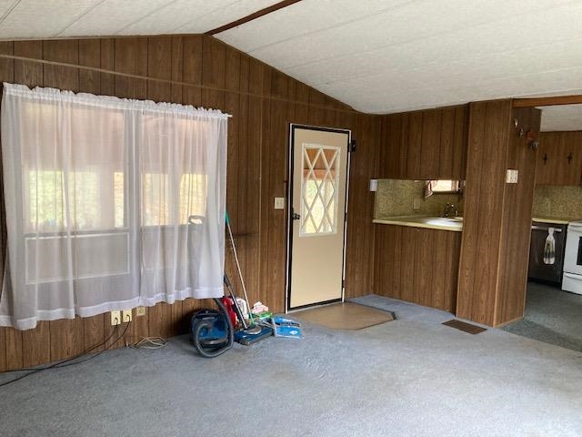 329 Richmond Road Winchester, NH 03470 - Photo 10 of 40