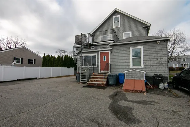$2,500 | 118 Vine Street, Unit 2, Saugus, MA 01906